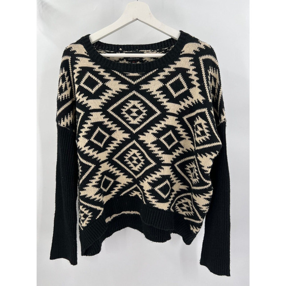 Active Los Angeles Womens Size M/L 100% Acrylic Gometric Print Pullover Sweater - Picture 1 of 5